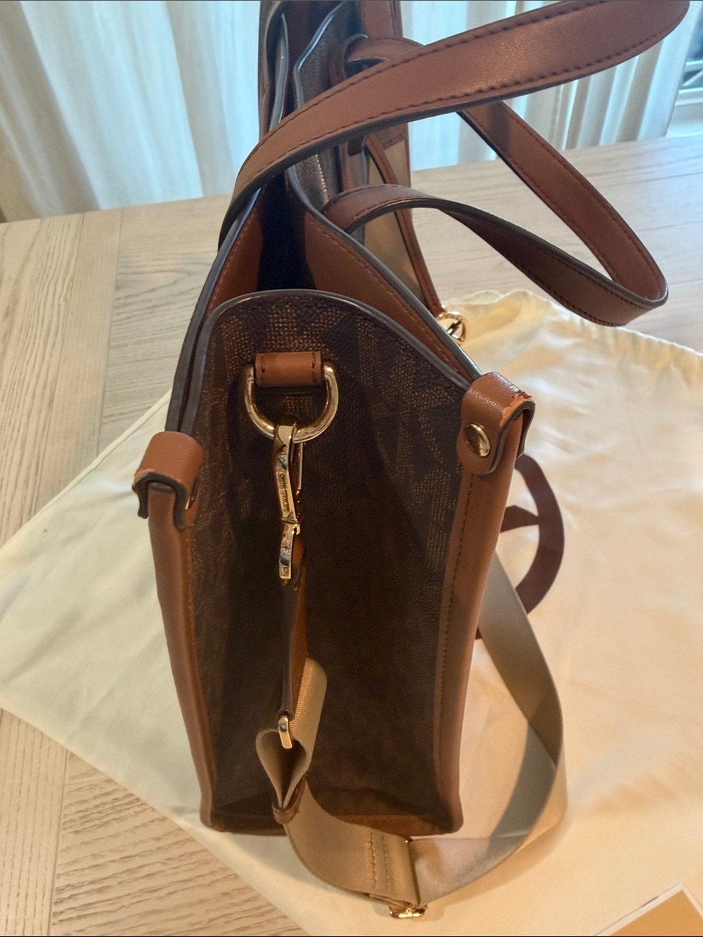 Michael Kors Brown MK Signature Messenger Tote with Tan Trim - Picture 8 of 13
